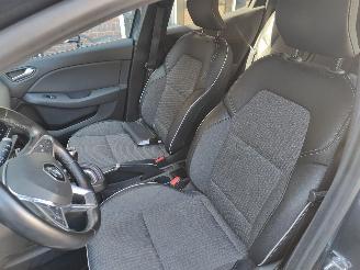 Renault Clio 1.0 TCe Intens picture 13