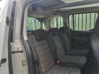 Opel Combo 1.2 Life Tour Clima Cruis Navi picture 20