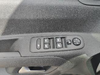 Opel Combo 1.2 Life Tour Clima Cruis Navi picture 18