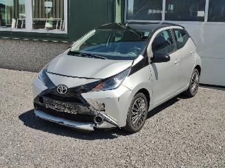 Auto incidentate Toyota Aygo 1.0 VVT-i  X-Play Cruise 2015/2