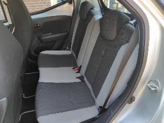Toyota Aygo 1.0 VVT-i  X-Play Cruise picture 26