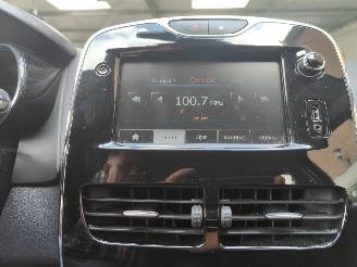 Renault Clio Estate 0.9 TCE Dynamique Navi Trkhaak Cruise picture 16