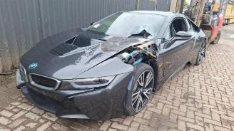 Uttjänta bilar auto BMW i8  2017/11