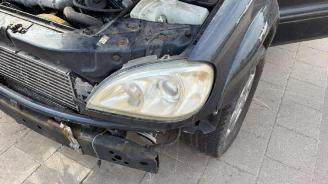 Mercedes ML ML I (163), SUV, 1998 / 2005 400 4.0 CDI V8 32V picture 7