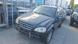 Mercedes ML ML I (163), SUV, 1998 / 2005 400 4.0 CDI V8 32V picture 1