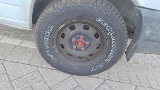 Volkswagen Transporter Transporter T4, Van, 1990 / 2003 2.4 D picture 13