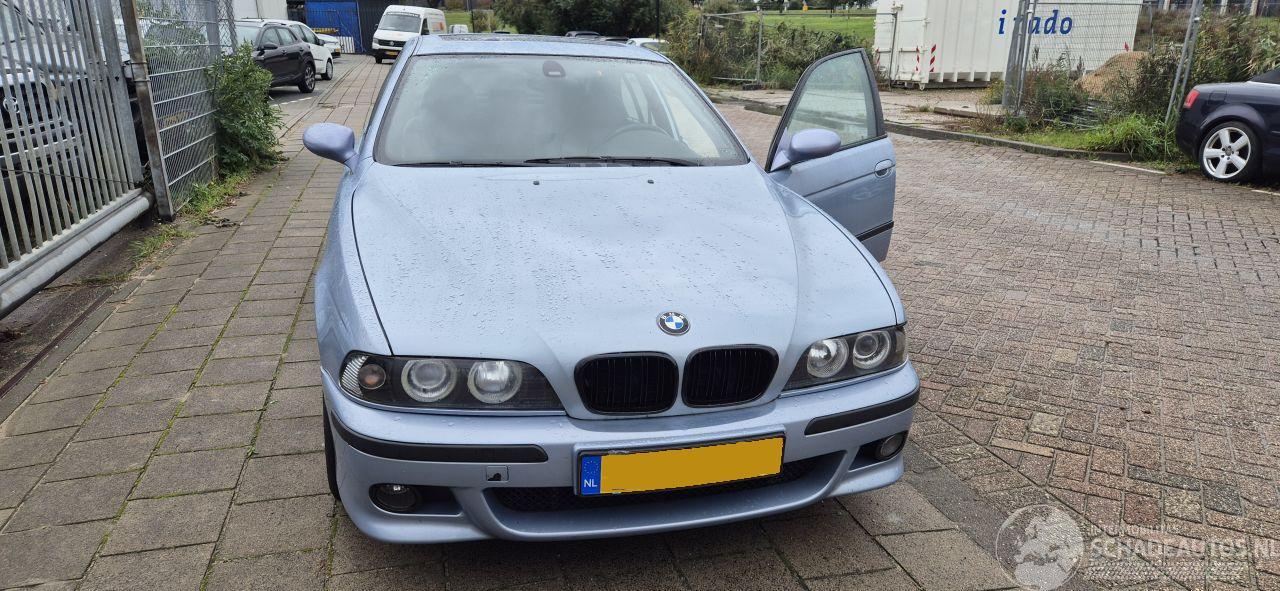 BMW 5-serie M5 met V8