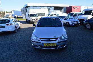Avarii autoturisme Opel Corsa 1.2 16V TWINPORT 3 DEURS 2005/6