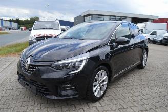 damaged passenger cars Renault Clio Renault Clio TCe 100 LPG Intens Full led navi klimaaut 2021/10