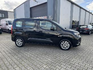 Opel Combo Combo 1.5 Life Edition Led Navi Kamera 5 Sitze picture 6
