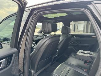 Porsche Cayenne 3.0 Automatik Leder LED Panoramadach Luftfederung picture 11