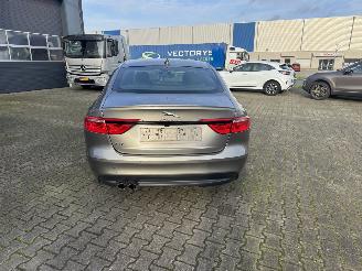 Jaguar XF 2.0 D AUTOMATIK R-SPORT BLACK LEDER NAVI KLIMA VOLL picture 6