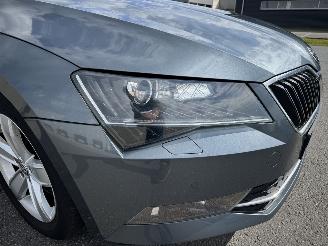 Skoda Superb 1.6 TDI KLIMA NAVI PANORAMA XENON picture 16
