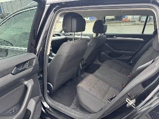 Volkswagen Passat 1.6 TDI KLIMA LED NAVI picture 10