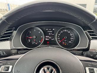 Volkswagen Passat 1.6 TDI KLIMA LED NAVI picture 19
