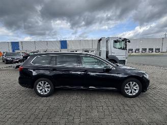 Volkswagen Passat 1.6 TDI KLIMA LED NAVI picture 4