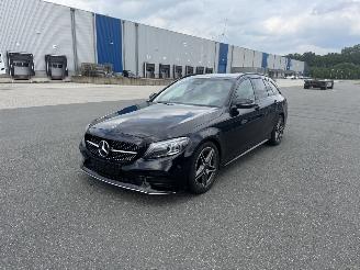 Damaged car Mercedes C-klasse C220 CDI AMG PAKKET NAVI KLIMA BURMEISTER VOLL 2018/10