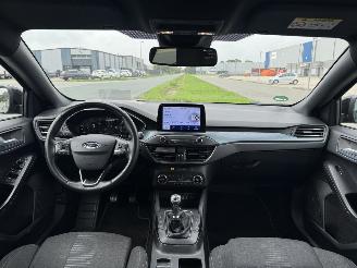 Ford Focus 1.0 Turnier Active x Led Klima Navi voll picture 14