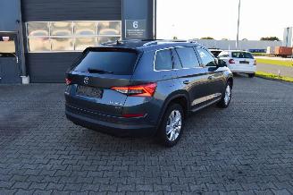 Skoda Kodiaq 2.0 TDI 140 KW 4X4 ALLRAD PANO ACC 7 SITZE picture 5