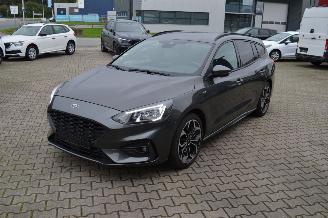 Schadeauto Ford Focus ST LINE 1.5 DSL 88 KW KOMBI 2023/2