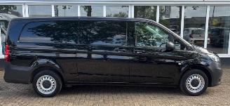damaged passenger cars Mercedes Vito 114 CDI AUTOMAAT EXTRA LANG 2019/7