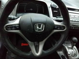 Honda Civic HYBRID picture 10