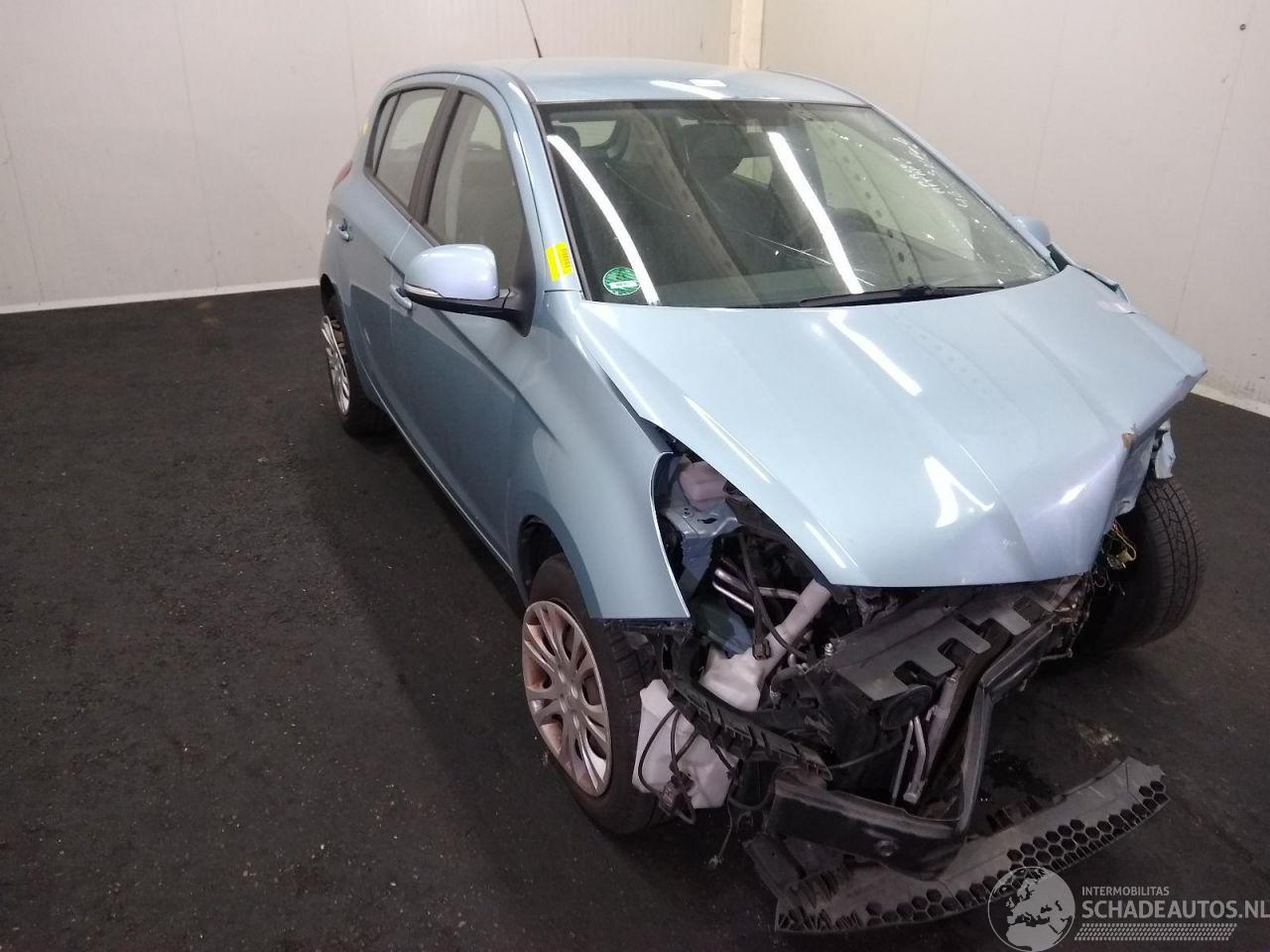 Hyundai I-20 
