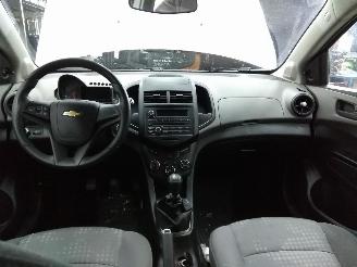 Chevrolet Aveo  picture 13