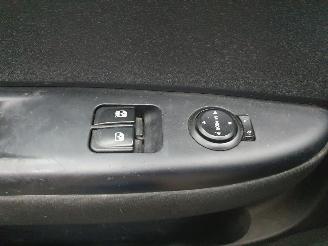 Hyundai I-20  picture 29