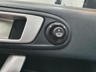 Ford Fiesta  picture 42