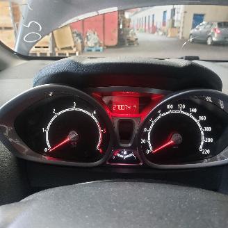 Ford Fiesta  picture 3