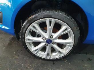 Ford Fiesta  picture 38