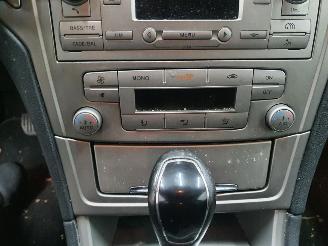 Ford Mondeo  picture 39