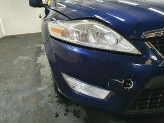 Ford Mondeo  picture 2