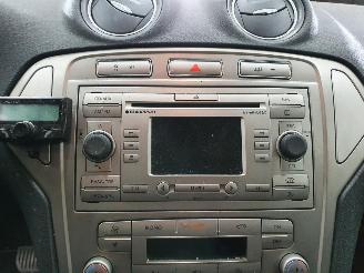 Ford Mondeo  picture 14