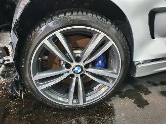 BMW 4-serie F32 440i Cent Hi Exec picture 22