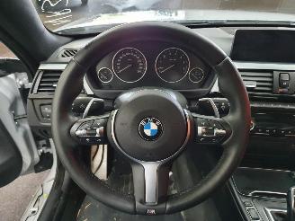 BMW 4-serie F32 440i Cent Hi Exec picture 15