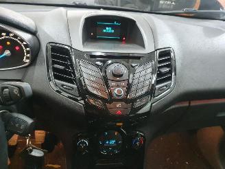 Ford Fiesta 1.0 Titanium picture 31