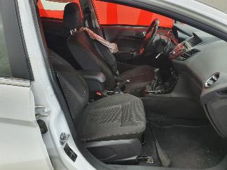 Ford Fiesta 1.0 EcoBoost Titanium picture 27