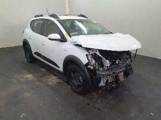 Démontage voiture Dacia Sandero Stepway BJI Mk3 1.0 TCe Comfort 2021/8