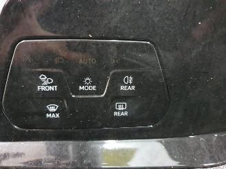 Volkswagen Golf CD1 eTFS R-Line Hybrid picture 29