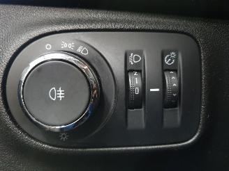 Opel Corsa P68 picture 10