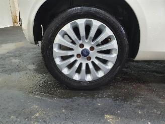 Ford Ka 1.2 Titanium X s/s picture 21