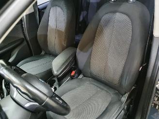 BMW 2-serie F45 218i Active Tourer picture 26