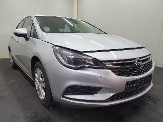 Vrakbiler auto Opel Astra K B16 Edition 1.0 EcoFlex 2016/4