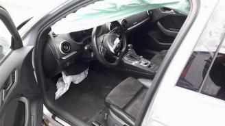 Audi A3 A3 Sportback (8VA/8VF), Hatchback 5-drs, 2012 / 2020 2.0 TDI 16V Quattro picture 8