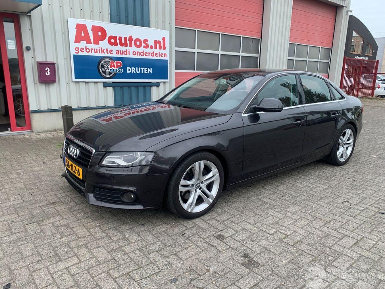 Audi A4 A4 B8 SEDAN 3.2 FSI QUATTRO 265pk
