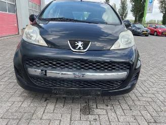 Peugeot 107 107, Hatchback, 2005 / 2014 1.0 12V picture 8