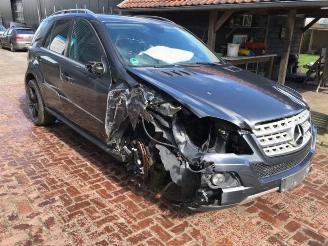 Mercedes ML ML II (164/4JG), SUV, 2005 / 2011 4.0 ML-450 CDI 4-Matic V8 32V picture 4