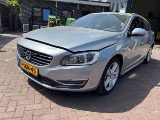 Sloopauto Volvo V-60 V60 I (FW/GW), Combi, 2010 / 2018 2.4 D6 20V Plug-in Hybrid AWD 2013/8